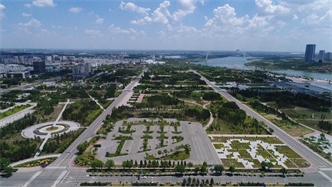 標題：鄂爾多斯站立的文字文化主題公園
瀏覽次數：1788
發(fā)表時(shí)間：2020-10-16